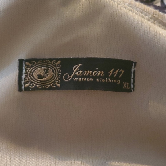 Dress - Picture 4 of 5